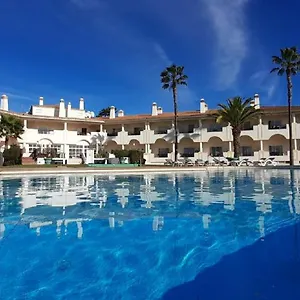 Colina Aldeamento Turístico
