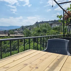 Tony's Terrace Bed & Breakfast Gjirokastër